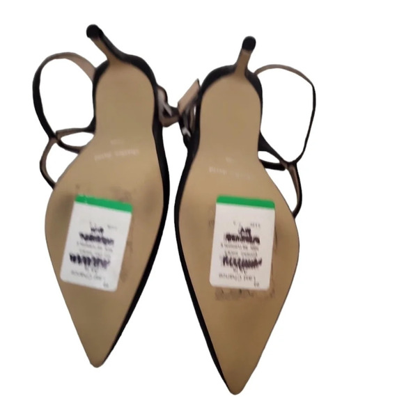 Charles David Ronni Lizard Embossed Pumps - Picture 10 of 10